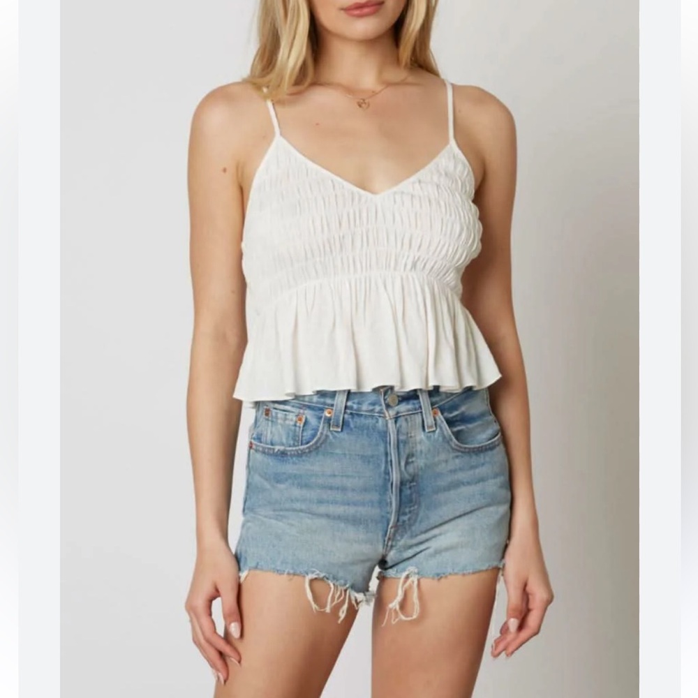 Cotton Candy white v-neck ruffled crop cami top Size M